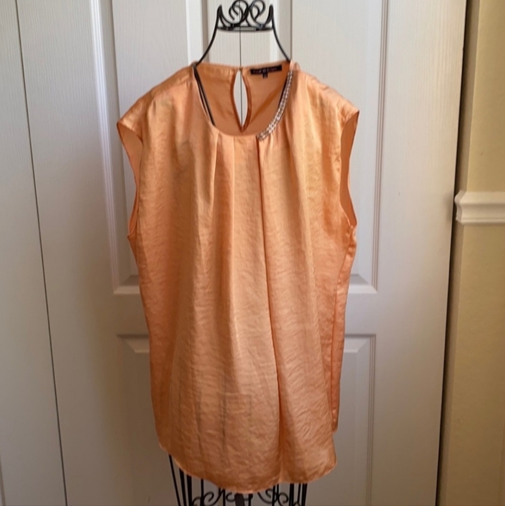 Violet & Claire top size XL